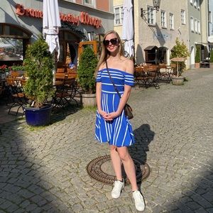 Hello, I’m Kimber welcome to my closet!💕